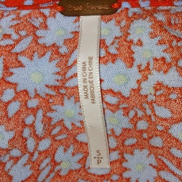 Free People A Bit of Something Sweet Red Floral Crop Top - Picture 5 of 6